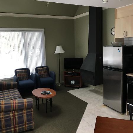 Holiday Villa Resorts At Mont Ste Anne 보프레 외부 사진