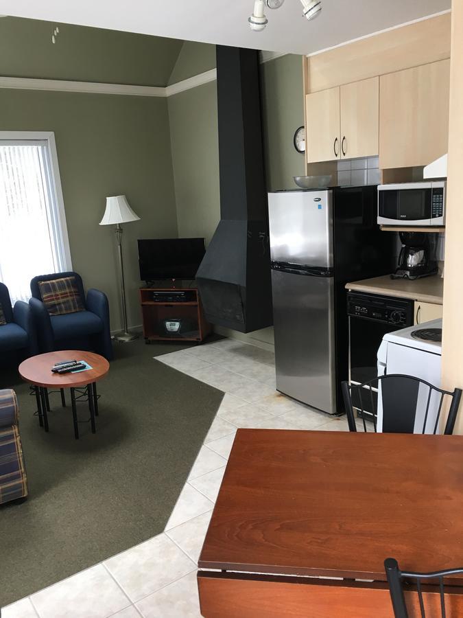 Holiday Villa Resorts At Mont Ste Anne 보프레 외부 사진